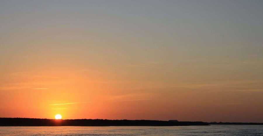 Faro: Ria Formosa Guided Sunset Tour by Catamaran - Why this Faro Ria Formosa sunset cruise is worth your 1 hour