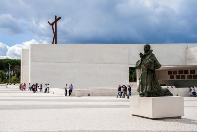 Fátima, Nazaré and Óbidos Small-Group Day Trip from Lisbon