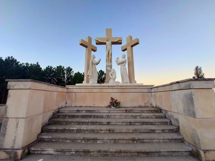 Fátima Private Tour: Shrine| Sacred Path |Shepherds House - Cruz Alta meet-up and getting oriented fast