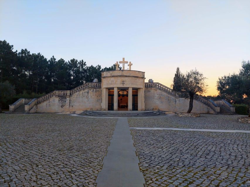 Fátima Private Tour: Shrine| Sacred Path |Shepherds House - Loca do Cabeço and the Angel of Peace plus Hungarian Calvary