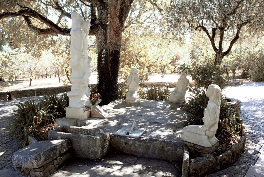 Fátima: Sanctuary and Aljustrel Village, Private Guided Tour - Key moments to look forward to