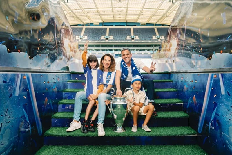 FC Porto: Museum & Tour - Dragão Stadium tour: pitch time, press areas, and the Presidential Box