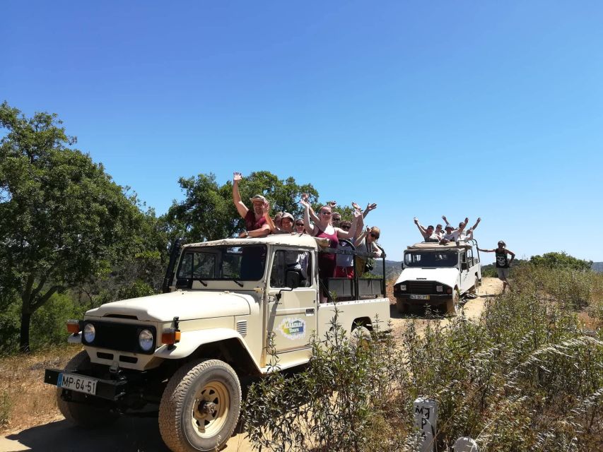 From Albufeira: Algarve Sunset Jeep Tour with Tastings - Sunset time: sparkling wine, viewpoint swings, and the photo plan