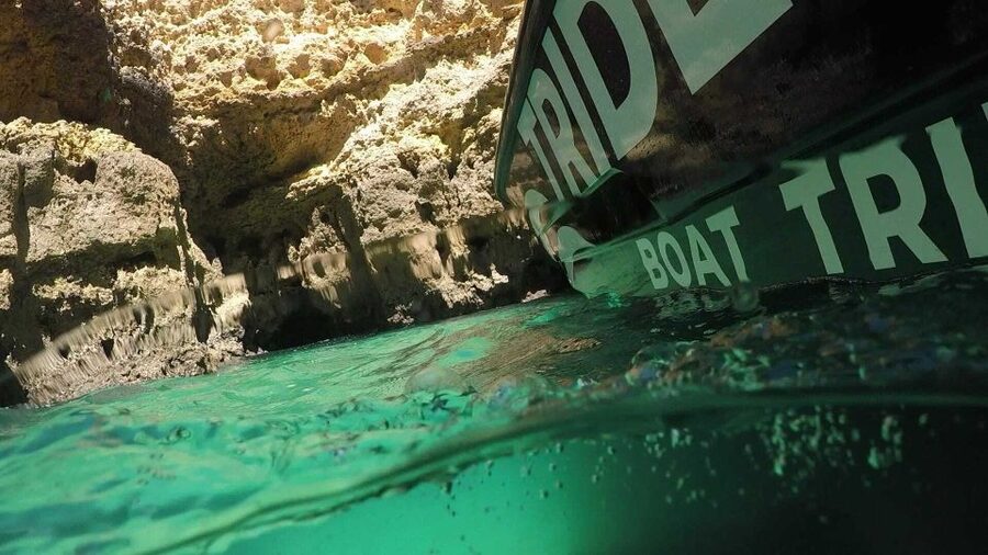 From Armação de Pêra: Benagil Caves and Beaches Boat Tour - Meeting point and parking: how to avoid the first-stress moment