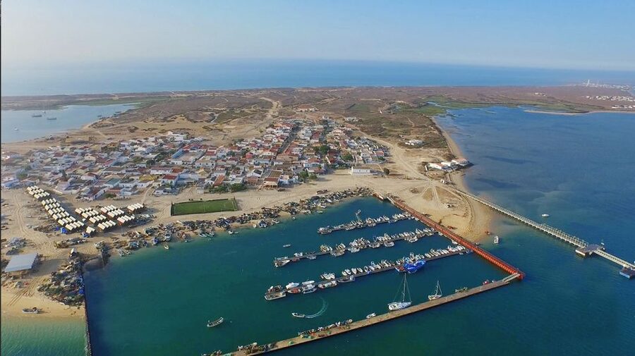 From Faro: Ria Formosa Hop-On Hop-Off 3 Islands Cruise - The Boats Matter: Speed, Punctual Timing, and Feeling Safe