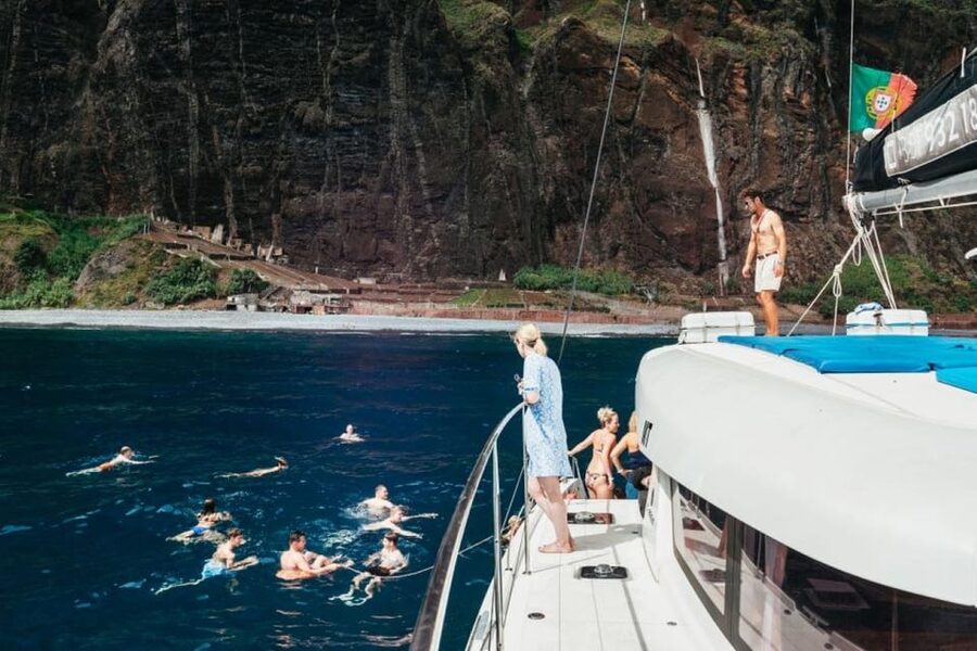 From Funchal: Cabo Girao Sunset Cruise on Luxury Catamaran - Gliding Toward Cabo Girão: The 3-Hour Sunset Sweet Spot