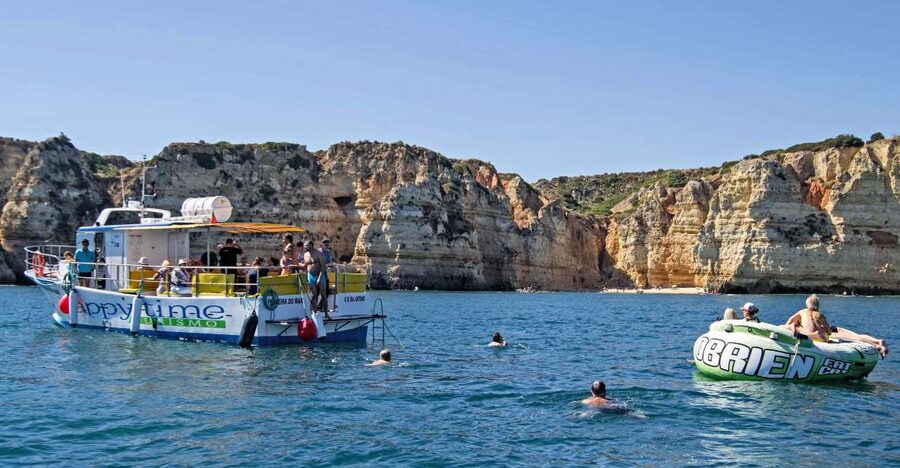 From Lagos: 2.5-Hour Guided Coastal Boat Tour & Grotto Visit - The anchor stop at Ponta da Piedade, and why it matters