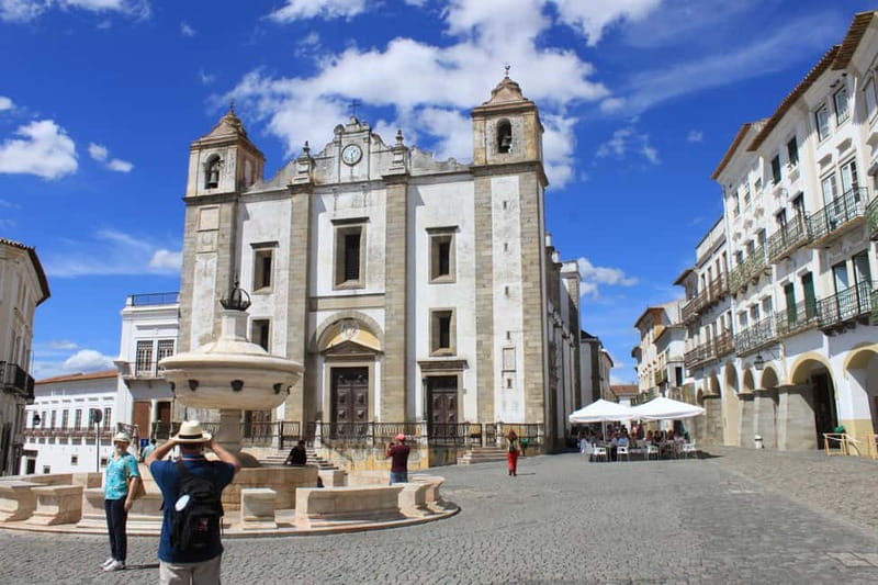From Lisbon: Évora and Monsaraz with Regional Wine Tasting - Monsaraz, the hilltop village, and why the views feel bigger than photos