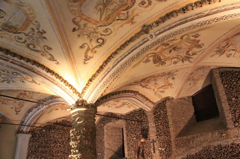 From Lisbon: Évora and Monsaraz with Regional Wine Tasting - Évora’s guided walk: Roman Temple, Giraldo Square, and Cathedral towers