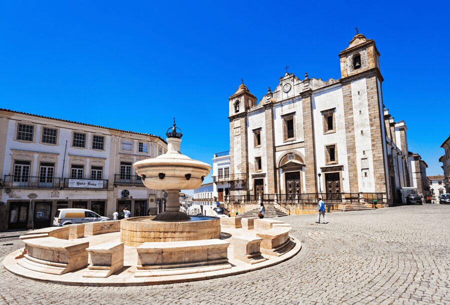 From Lisbon: Évora + Chapel of Bones + Monsaraz + Alentejo Wines - Key highlights that make this trip worth your time