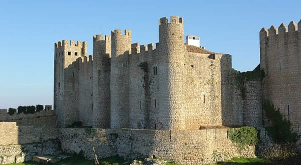 From Lisbon: Fátima, Batalha, Nazaré and Óbidos Day Tour - Who this tour fits best