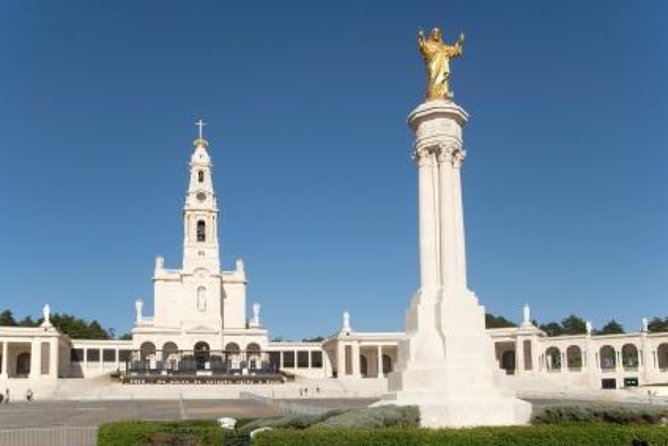 From Lisbon: Fatima Batalha Nazare & Obidos Small Group Day Trip - Key Things That Make This Day Trip Work