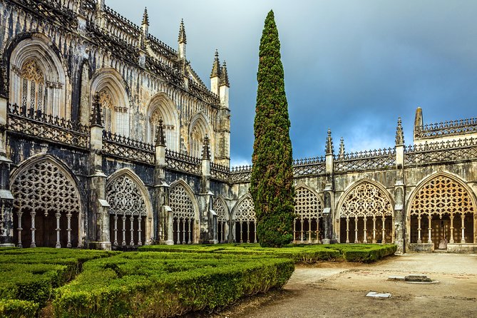 From Lisbon: Fatima Batalha Nazare & Obidos Small Group Day Trip - Batalha Monastery: Portugal’s Victory Story in 40 Minutes
