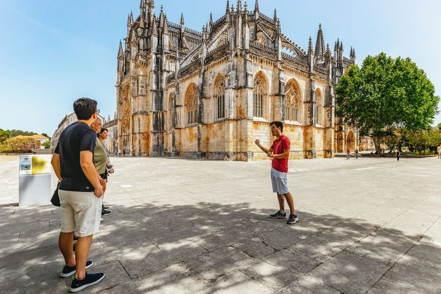 From Lisbon: Fatima Batalha Nazaré & Óbidos Small-Group Tour - Who Should Book This Tour (and Who Might Not)