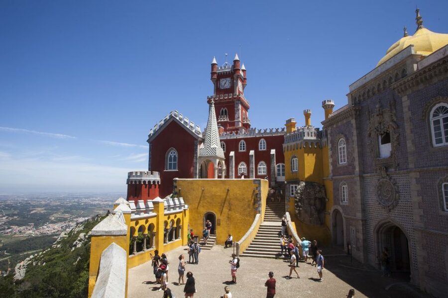 From Lisbon: Sintra and Cascais Full-Day Private Tour - The Start: Cascais, Boca do Inferno, and Guincho Beach