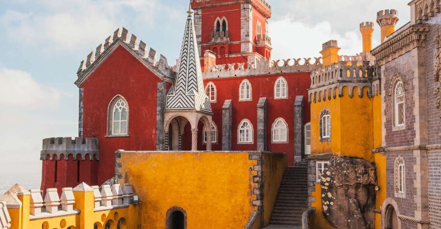 From Lisbon: Sintra and Portuguese Coast Private Day Tour - Coffee, Travesseiro, and Lunch: Small Stops That Make the Day Feel Local