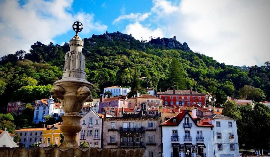 From Lisbon: Sintra, Cascais and Estoril Full-Day Tour - Cascais break and Boca do Inferno: coast scenery without the slow grind