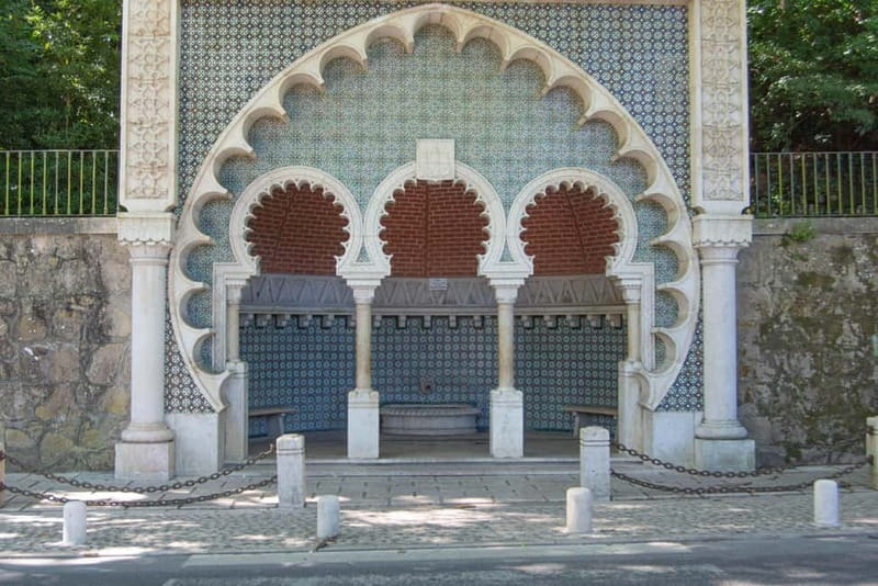 From Lisbon: Sintra, Pena, Cascais, and Cabo da Roca Tour - Sintra old town walking tour: the part that makes the monuments click