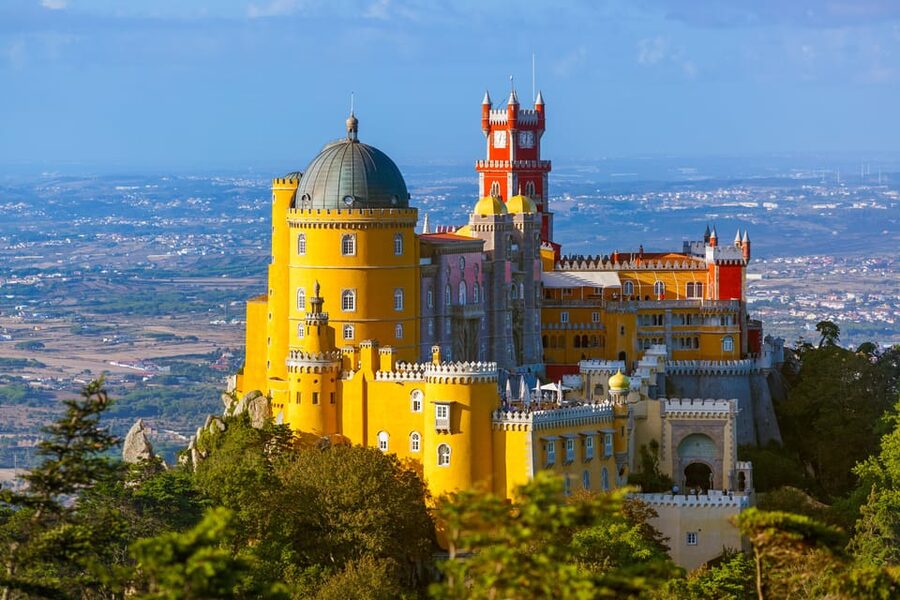 From Lisbon: Sintra, Pena Palace and Regaleira Day Trip - Sintra town lunch: take a breather, then eat like a local