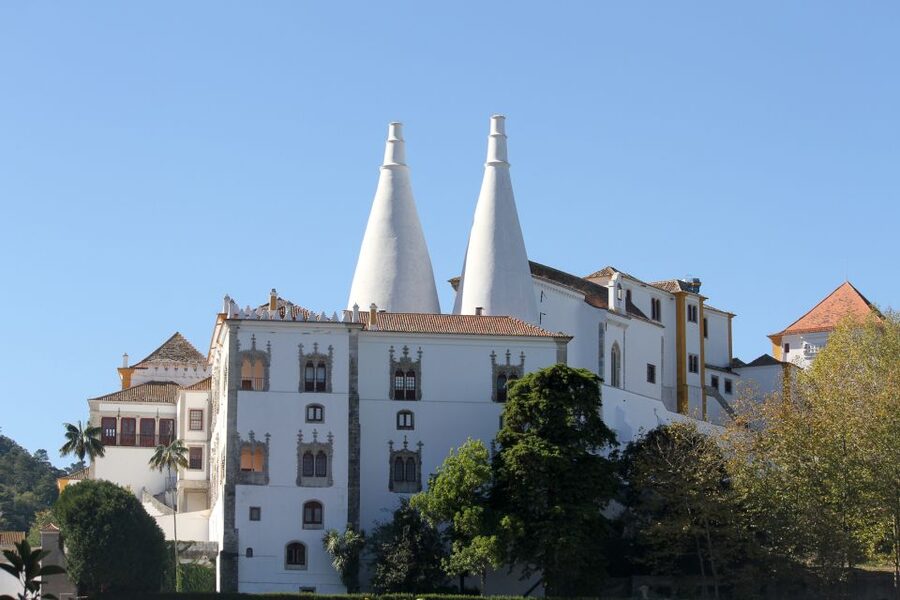 From Lisbon: Sintra to Cascais Full-Day Guided E-Bike Tour - Rossio to Sintra by train, then a choose-your-own-palace moment