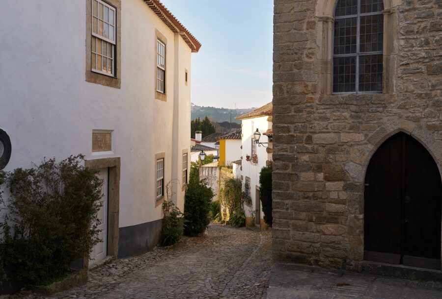 From Lisbon: Tour to Óbidos and Nazaré - Medieval Village, Ginja, and Giant Waves - Lunch on the coast, and how to eat well without losing the day