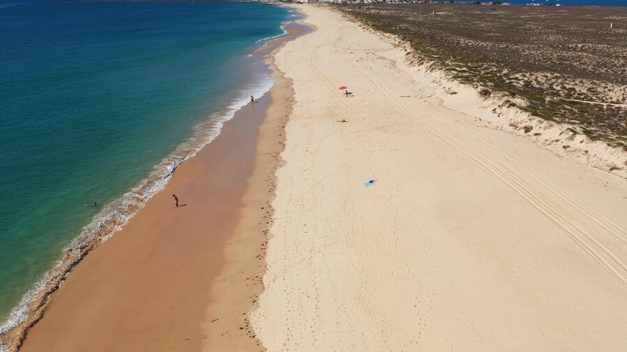 From Olhão: Ria Formosa 3-Island Full-Day Tour - On-board comfort, what you should bring, and how to stay dry-ish