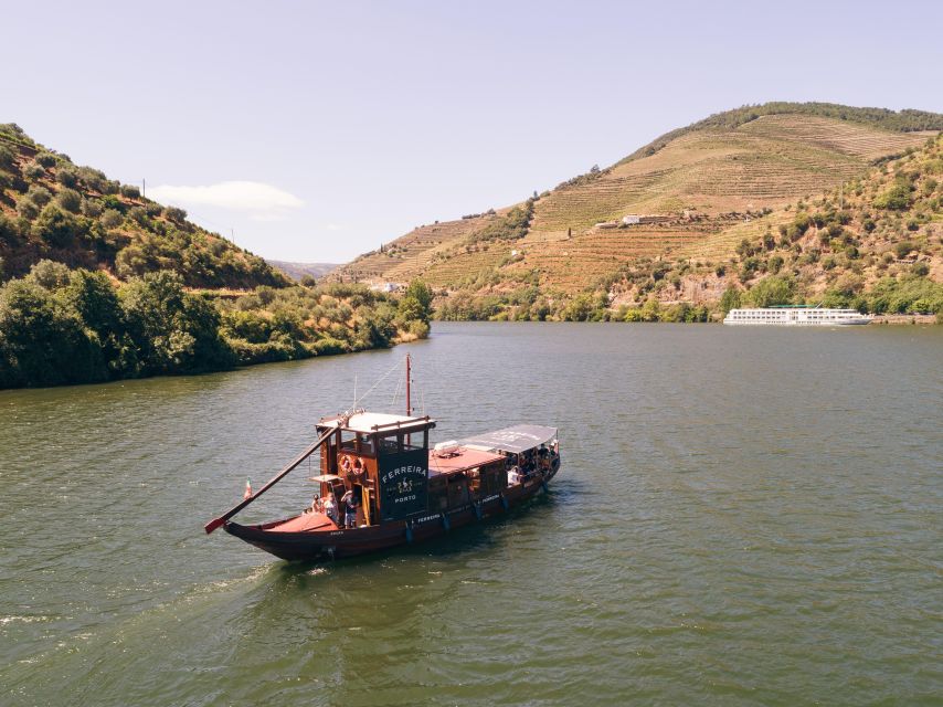 From Pinhão: Douro Valley Rabelo Boat Tour with Audio Guide - Why This 1-hour Rabelo Ride Works So Well From Pinhão