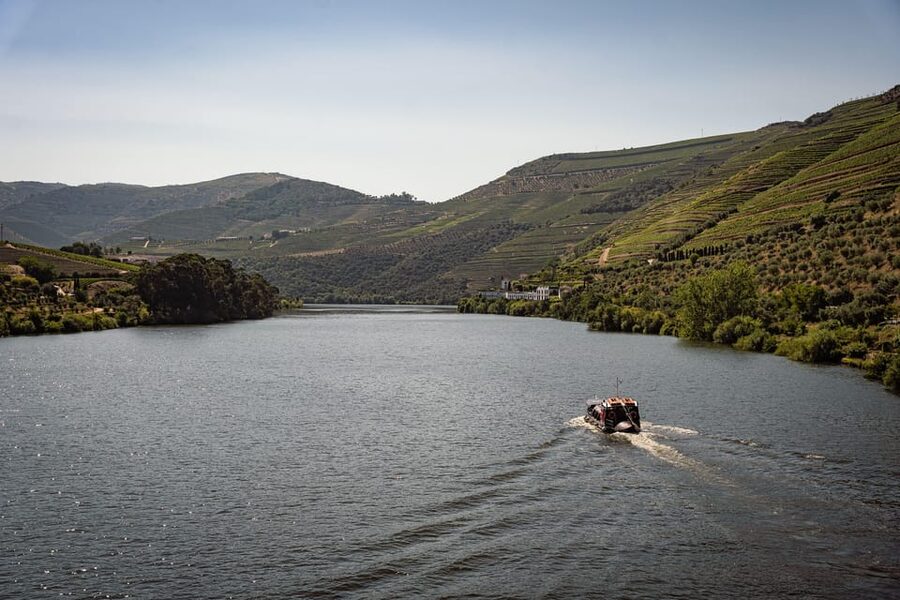 From Pinhão: Douro Valley Rabelo Boat Tour with Port Wine - Your first minutes: Pinhão pier, then the river takes over