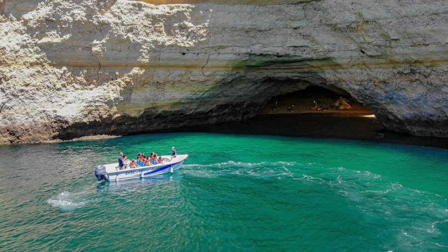 From Portimão: Benagil Boat Tour with Local Guide - Benagil and Praia da Marinha, Packaged in 90 Minutes