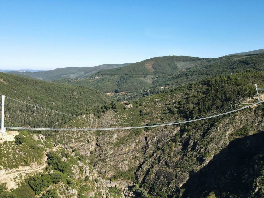 From Porto: Arouca 516 and Paiva Walkways Guided Day Trip - Lunch in Alvarenga: Arouquesa and vinho verde, in a real, filling meal
