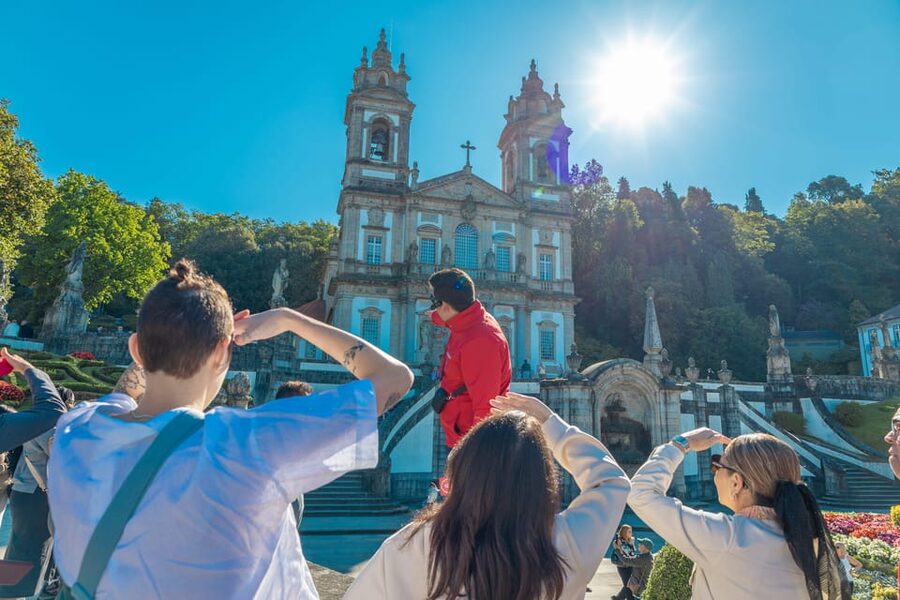 From Porto: Braga and Guimarães Full-Day Trip - Meeting Point in Porto, and the Smooth Start You Want