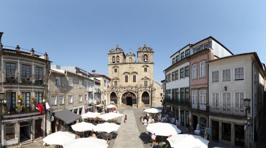 From Porto: Braga and Guimarães Small Group Tour with Lunch - Braga’s “Rome of Portugal” Feel, Starting at Sé Cathedral and Old Squares