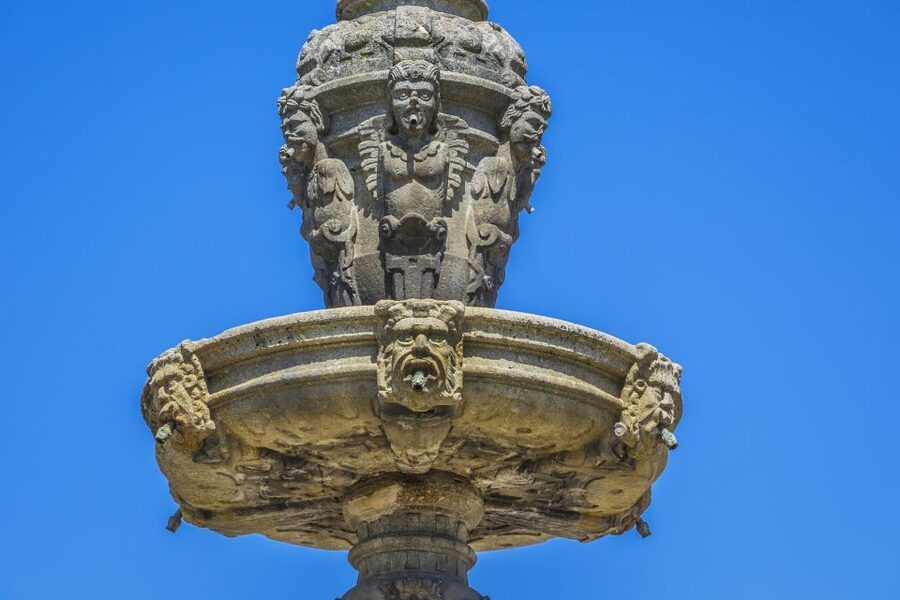 From Porto: Braga & Guimarães Full-Day Tour - Guimarães Castle: medieval walls with big story value