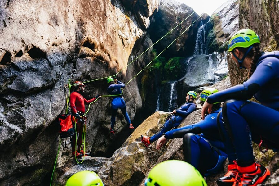 From Porto: Gerês National Park Canyoning Trip - Entering the canyon: what happens once you’re downstream
