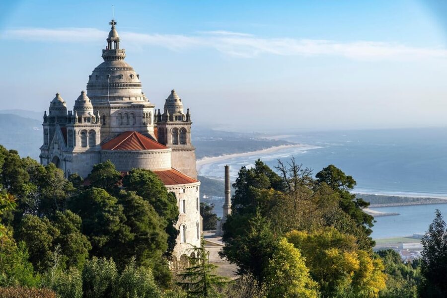From Porto: Viana do Castelo, Braga and Guimarães Day Tour - Starting at Batalha Square, then straight to Santa Luzia’s hilltop views