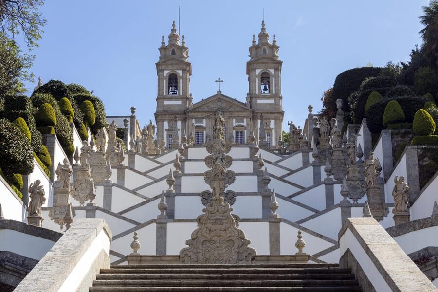 From Porto: Viana do Castelo, Braga and Guimarães Day Tour - Viana do Castelo: Santa Luzia first, then one hour to wander old streets