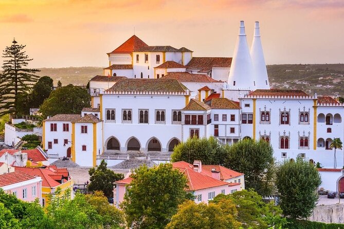 Full Day Tour: Sintra, Pena Palace, Cabo da Roca, Cascais - Cabo da Roca: the cliff stop you cannot fully replace