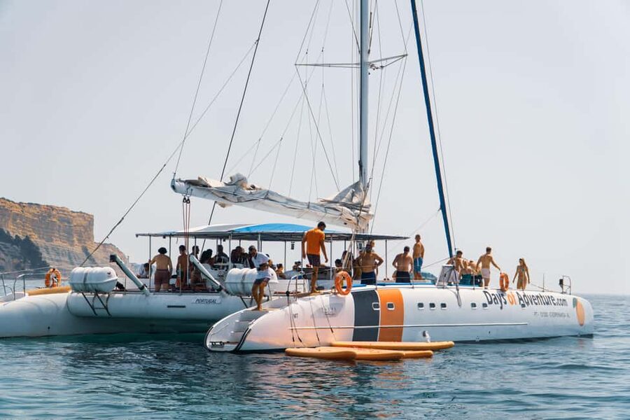 FUN & CHILL – GOLDEN COAST SAILING TOUR - Where You Meet in Marina de Lagos (And How Not to Stress)