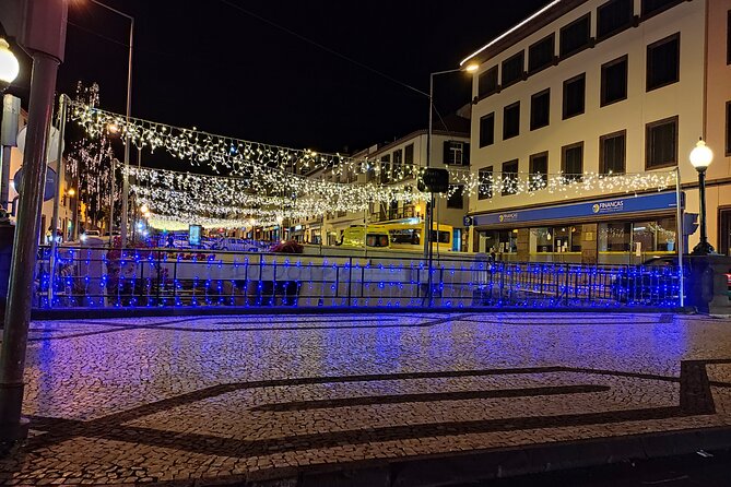 Funchal: Christmas Lights Sightseeing Night Tour - Staying Comfortable When the Wind Shows Up