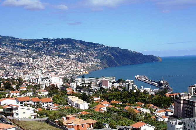 Funchal Hop-On Hop-Off Tour 3 in 1 - Funchal Bay viewpoints and Pico de Barcelos for the best bang per mile