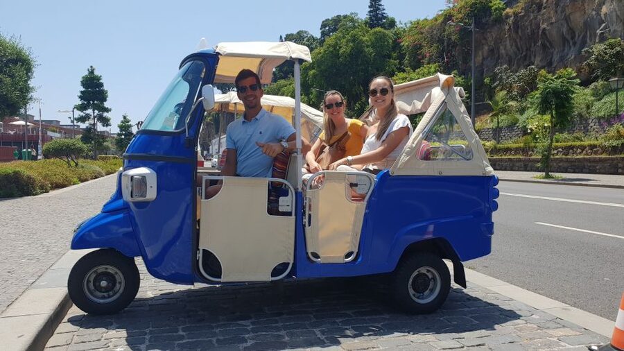Funchal: Monte Toboggan and Old Town Tour by Tuk-Tuk - The 20-minute climb to Monte, and why 585 meters matters