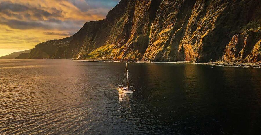 Funchal: Sunset Sailing Tour - Entering The Funchal Marina Scene: Where You Meet and What Happens Next