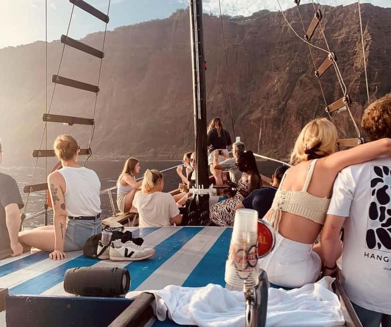 Funchal: Sunset Tour on Traditional Madeiran Boat w/ Drinks - Meeting at Rota dos Cetáceos and Getting Ready for 3 Hours on the Water
