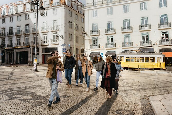 Heart of Lisbon Food Tour: Baixa, Chiado & Bairro Alto - Custard Tarts in Baixa: Getting the Pastel de Nata Fix Right