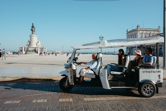 Historic Lisbon Tour with Local Guide in Private Eco Tuk Tuk - Largo das Portas do Sol, Miradouro Senhora do Monte, and the view-stop logic