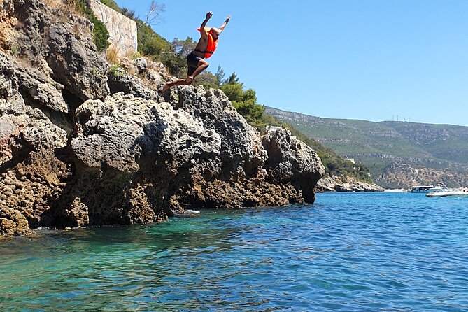 Kayak and Snorkeling Adventure in Lisbon - Parque Natural da Arrábida to Praia do Creiro: Caves, Hidden Beaches, and Optional Cliff Jumps