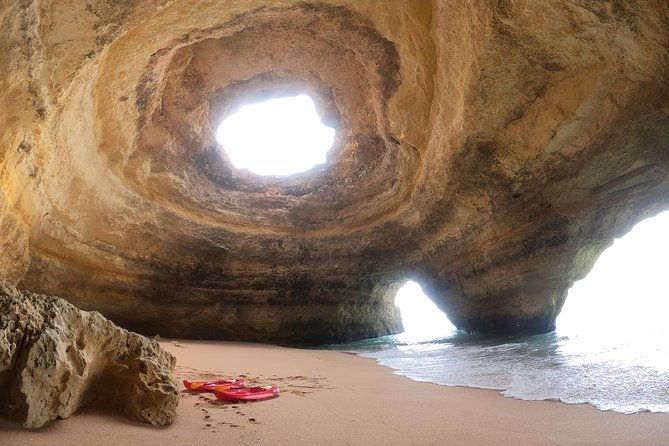 Kayak Benagil Cave with 1st kayak tour company - Spending 25 Minutes Inside Benagil Cave: Crowds and Photo Strategy