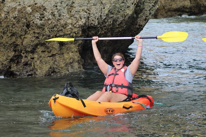 Kayak tour in Lagos to visit the caves. - Coastline paddling: how to spot the details along the waterline