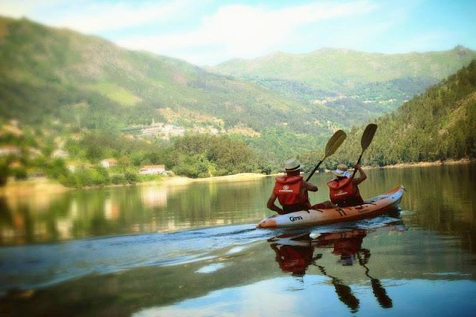 Kayaking and Waterfall in Peneda-Gerês National Park from Porto - Kayaking on Caniçada Lake: about 90 minutes on moving water