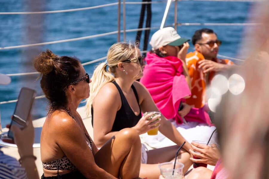 Lagos: Brunch and Benagil Caves - Crew and guiding style: practical info, calm energy